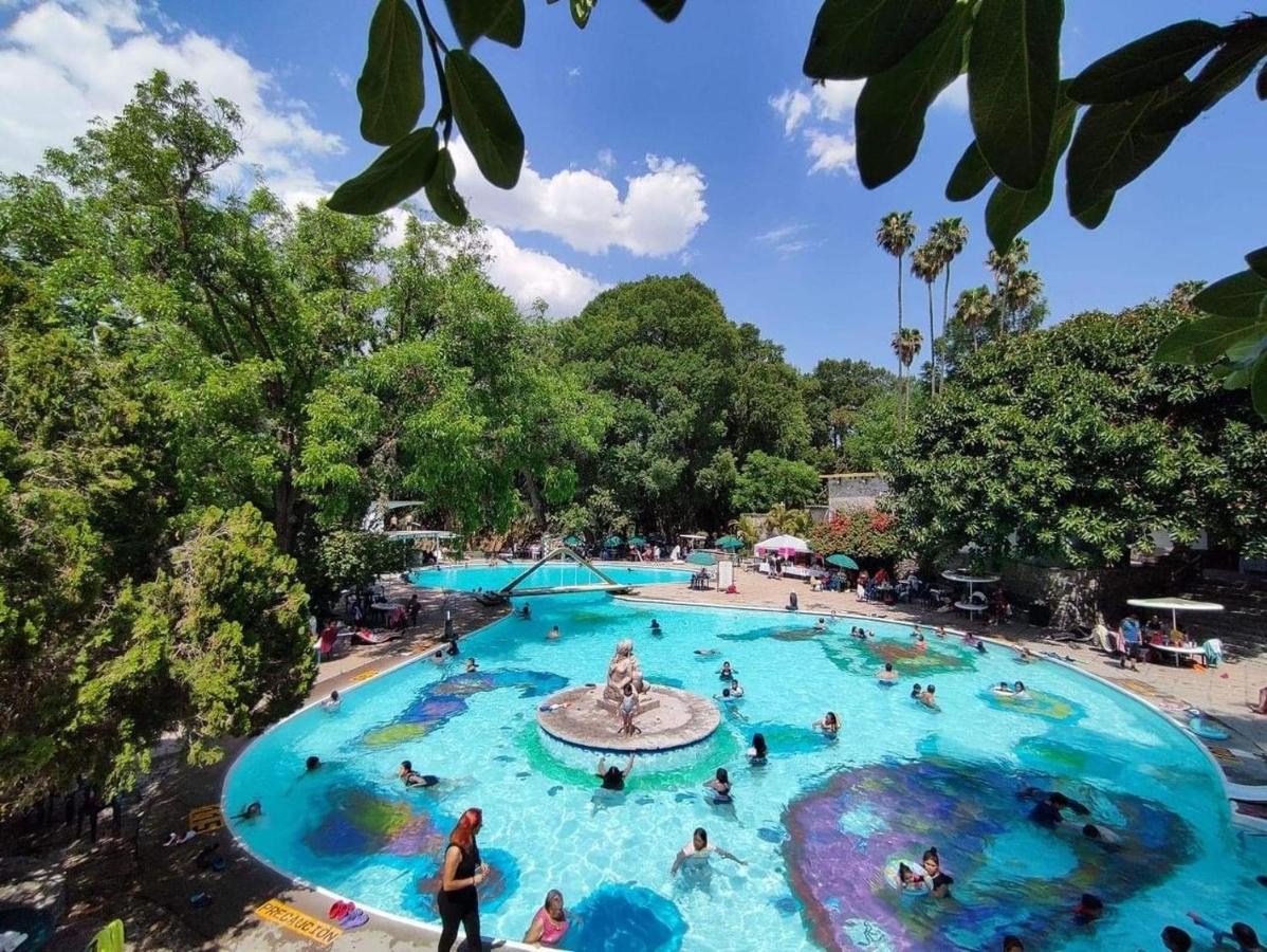 Hotel Balneario Tzindejeh Tasquillo Buitenkant foto