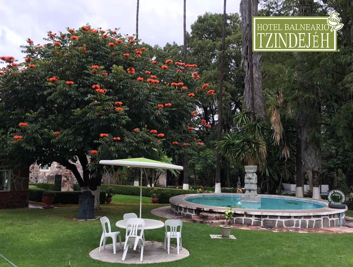 Hotel Balneario Tzindejeh Tasquillo Buitenkant foto