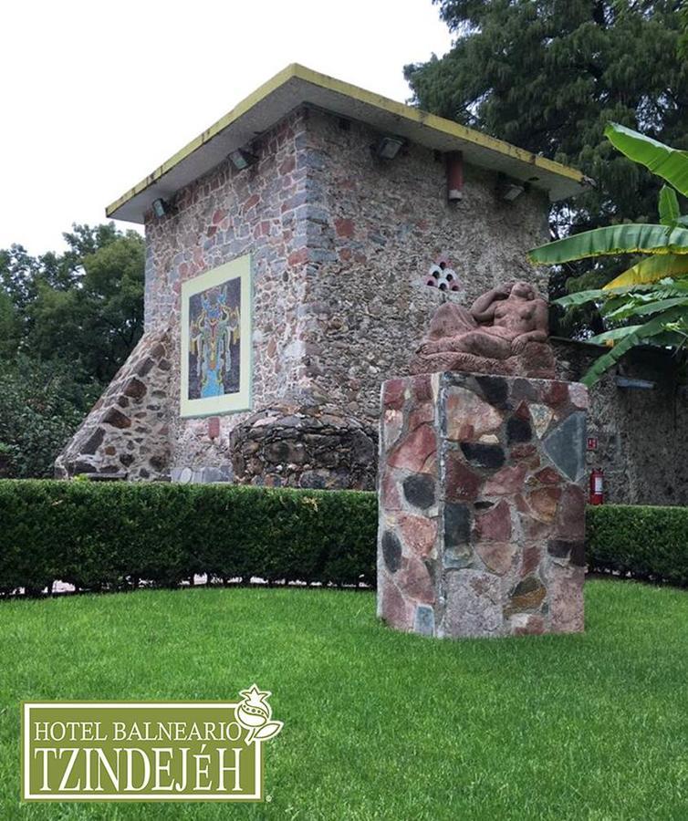 Hotel Balneario Tzindejeh Tasquillo Buitenkant foto