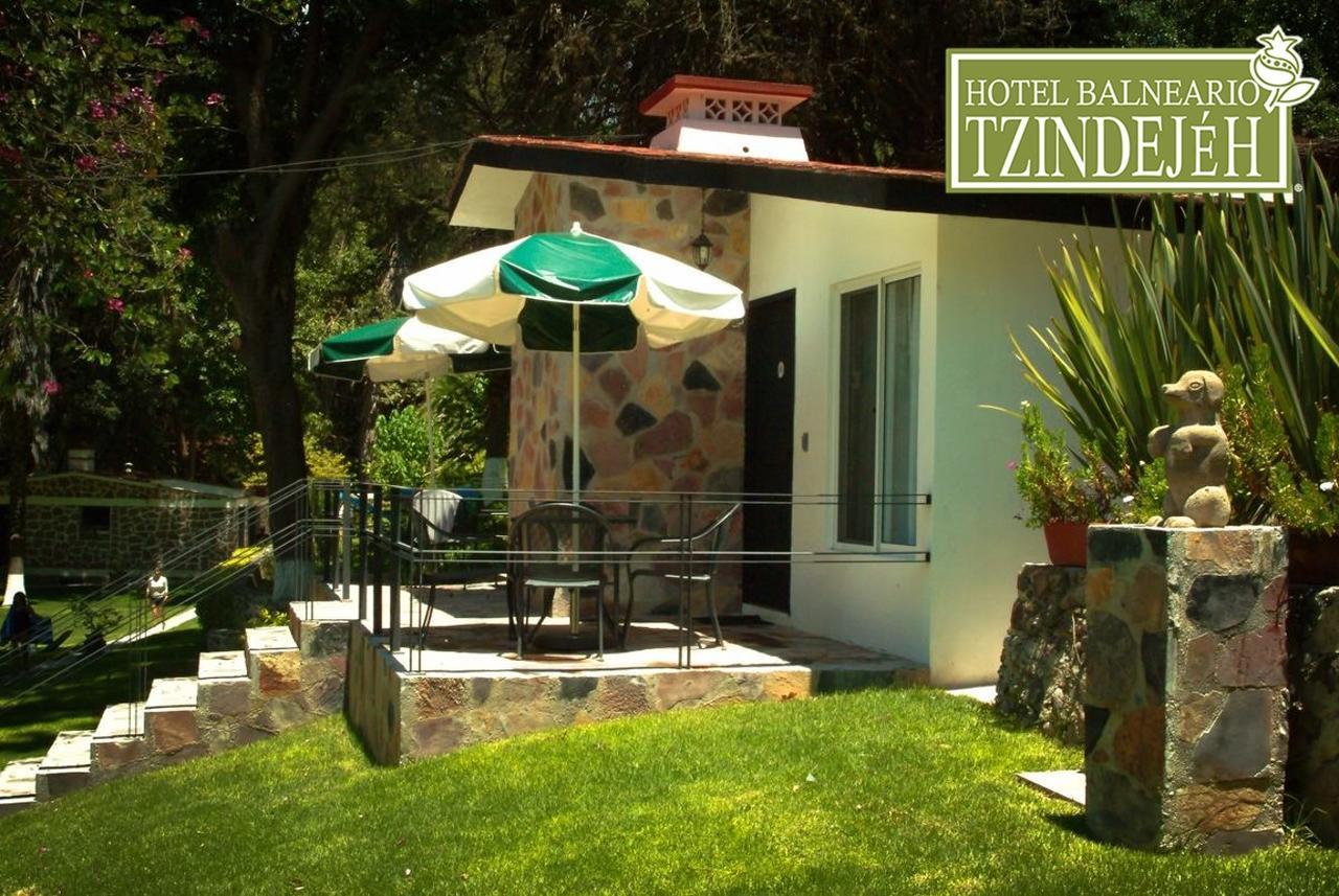 Hotel Balneario Tzindejeh Tasquillo Buitenkant foto